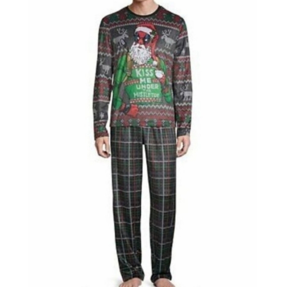 Mens Marvel Black Kiss Me Under The Mistletoe Deadpool 2-PC Pajama Set L - Picture 3 of 13
